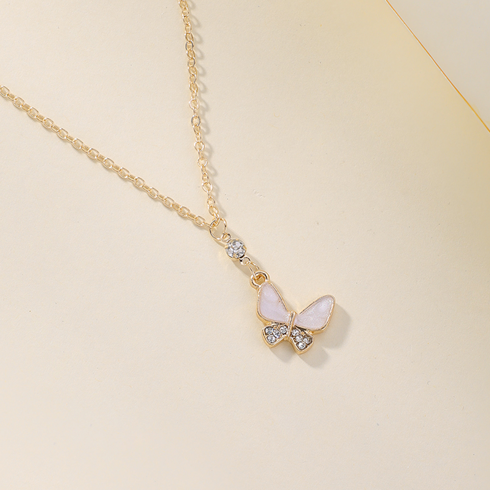 Simple elegant butterfly diamond geometric alloy necklacepicture4