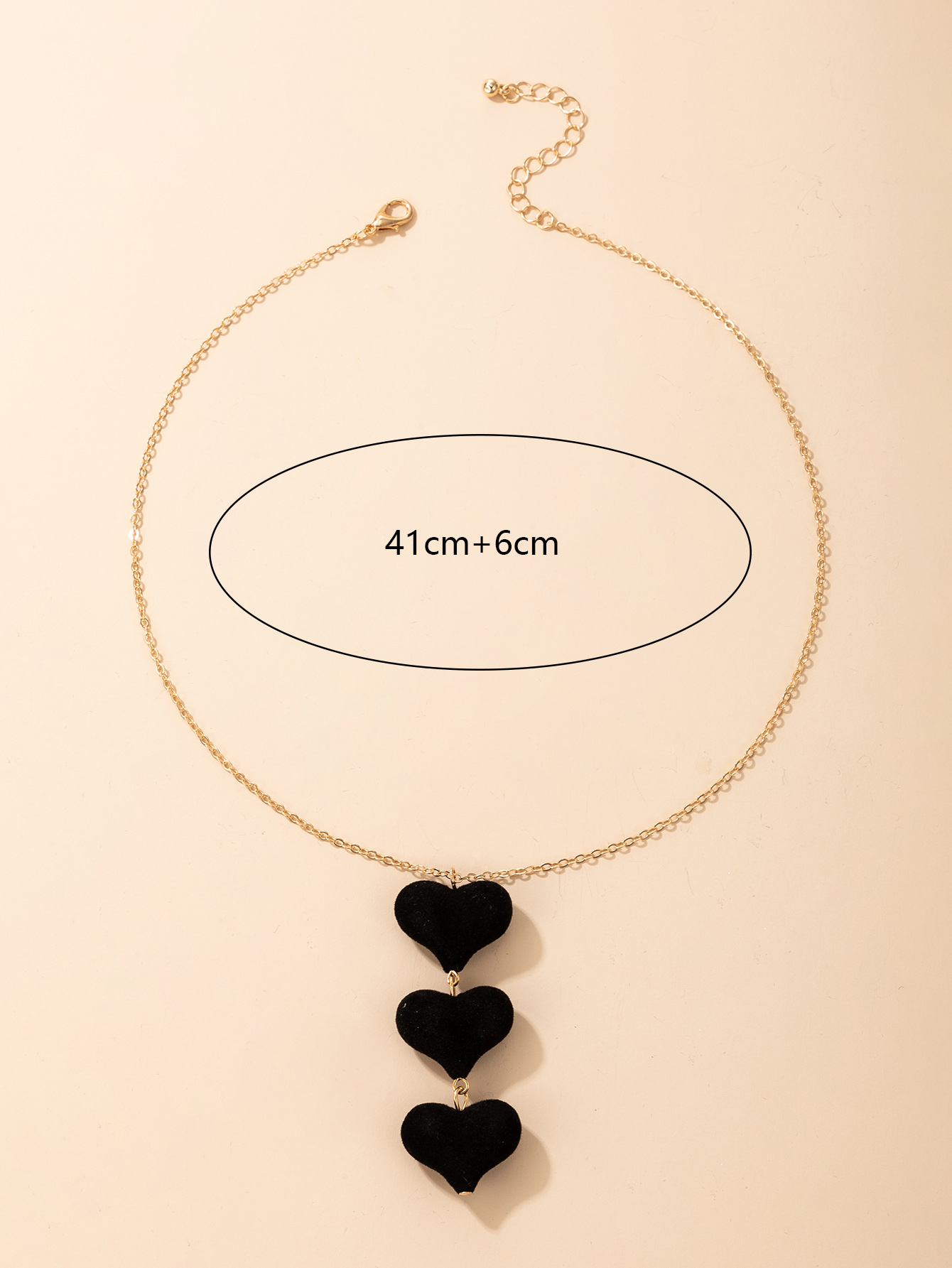 Fashion Black Velvet Heart Single Layer Geometric Chain Necklace