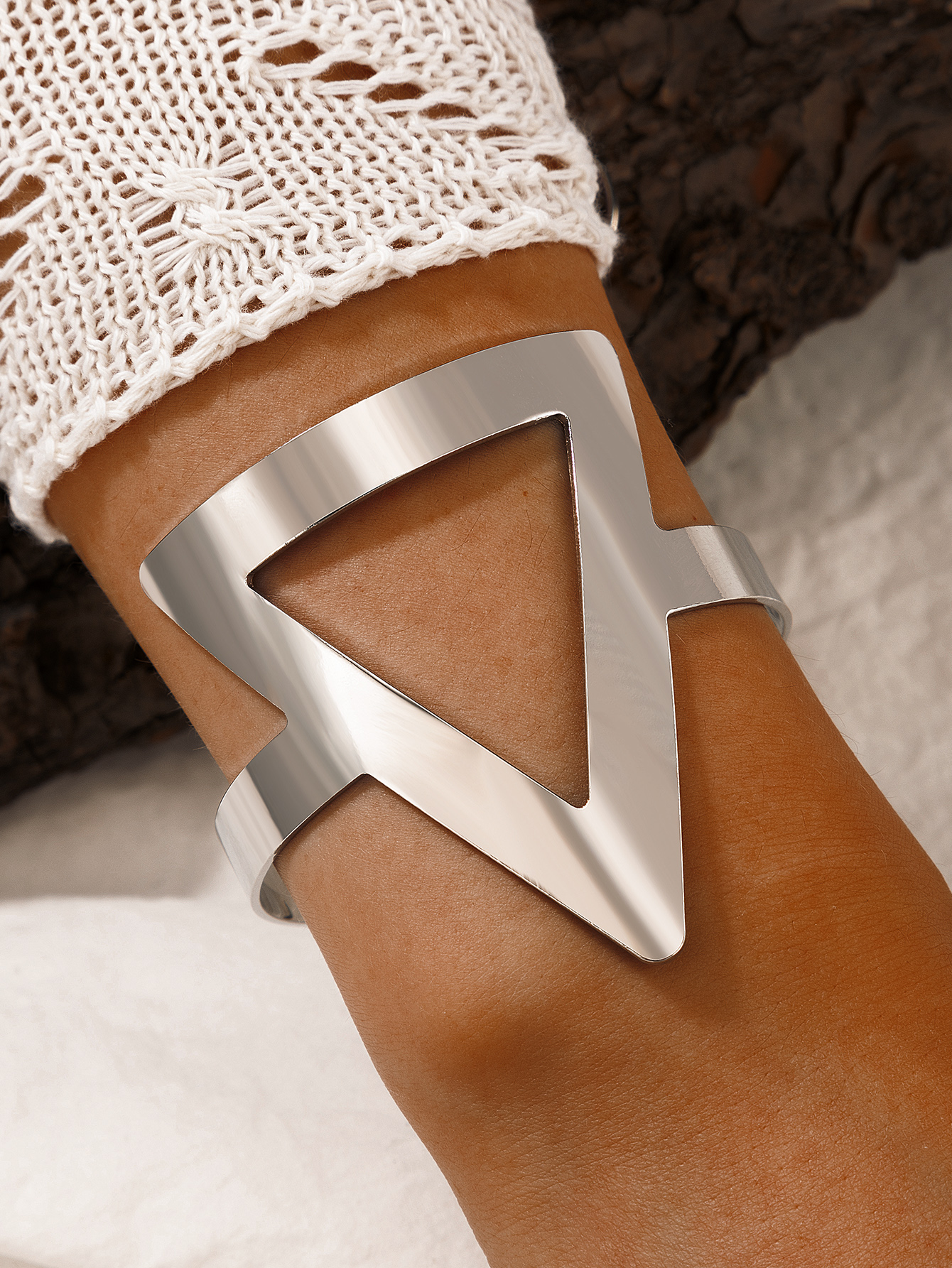 new hollow triangle geometry bracelet