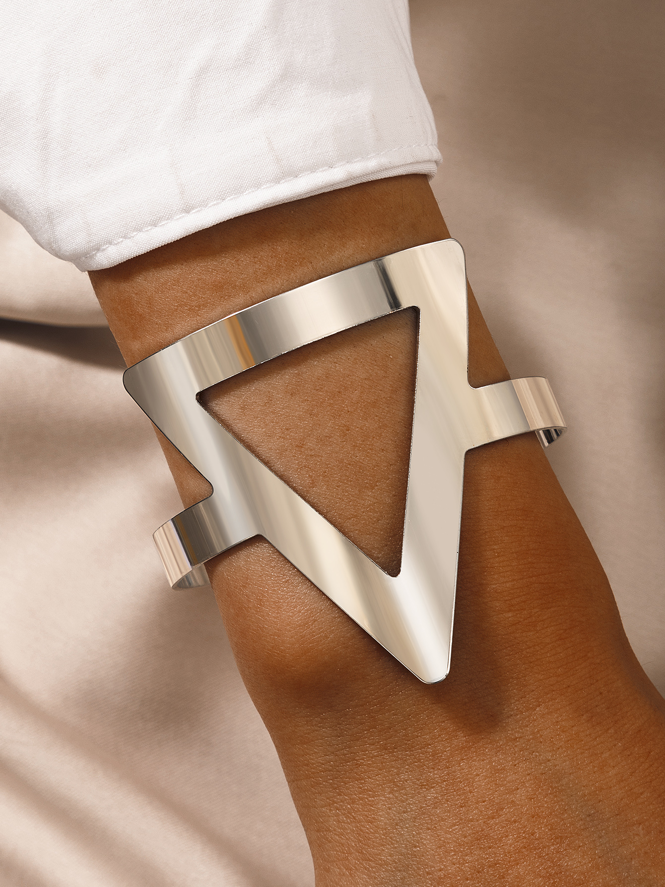 new hollow triangle geometry bracelet