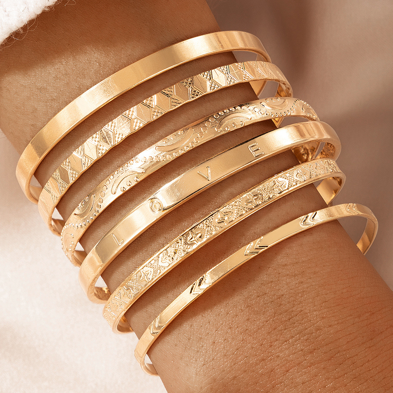 fashion wide golden glossy bracelet fourteen-piece set