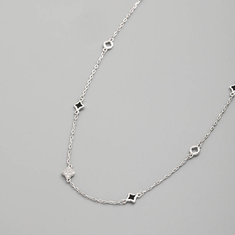 Simple hollow clover inlaid zirconium geometric 925 silver necklacepicture2