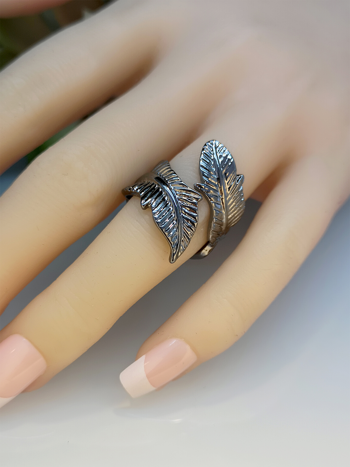 retro embossed tree leaf ring Bohemian creative leaf ring