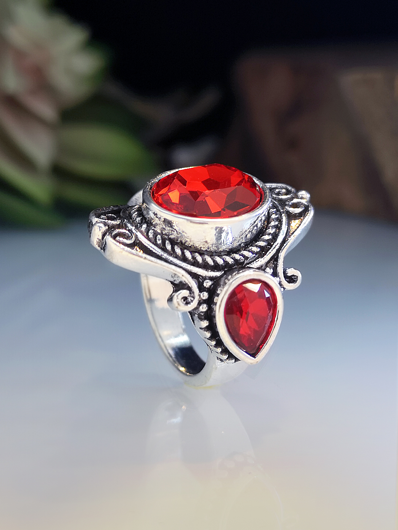 retro ruby ring  fashion electroplating Thai silver alloy ring