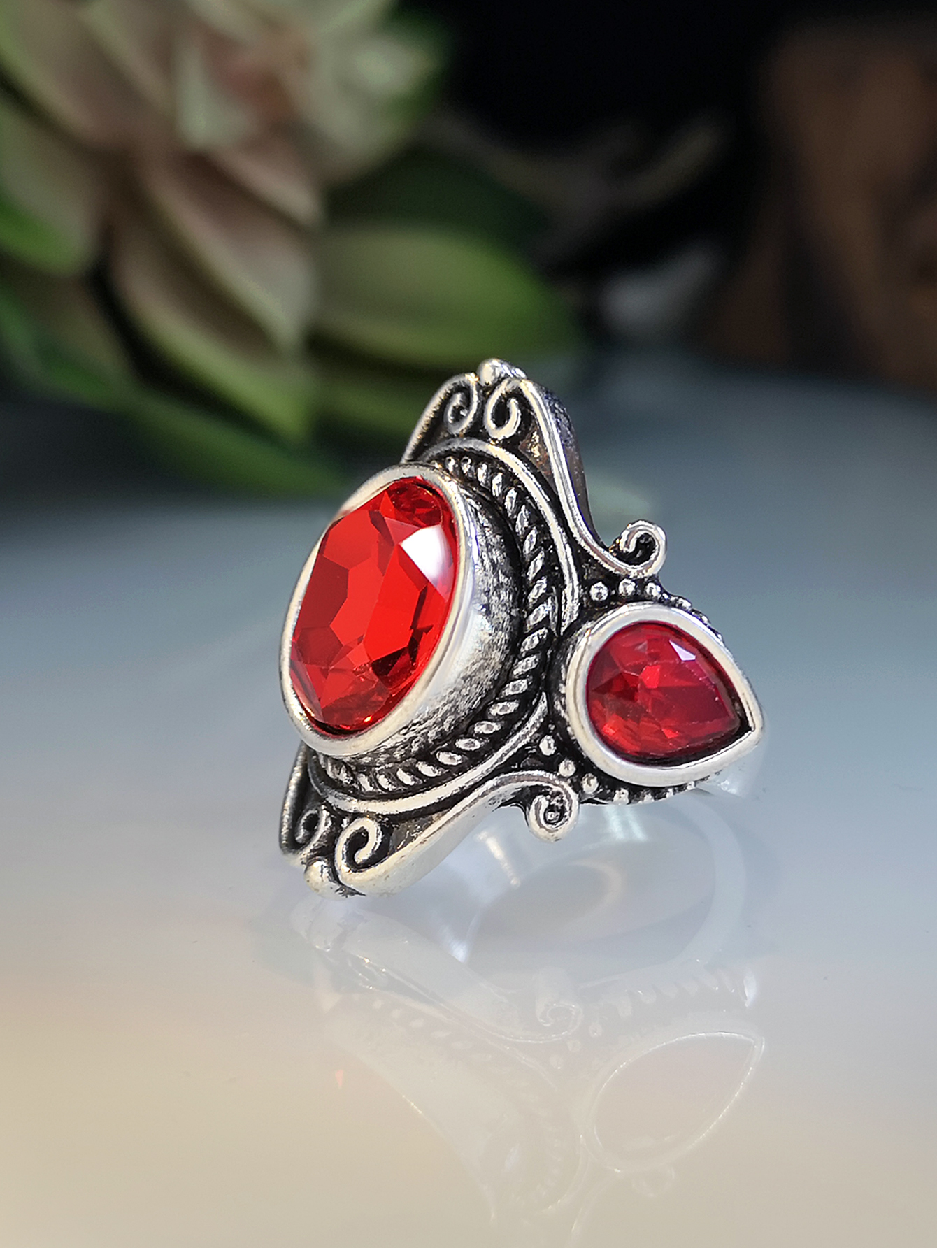 retro ruby ring  fashion electroplating Thai silver alloy ring