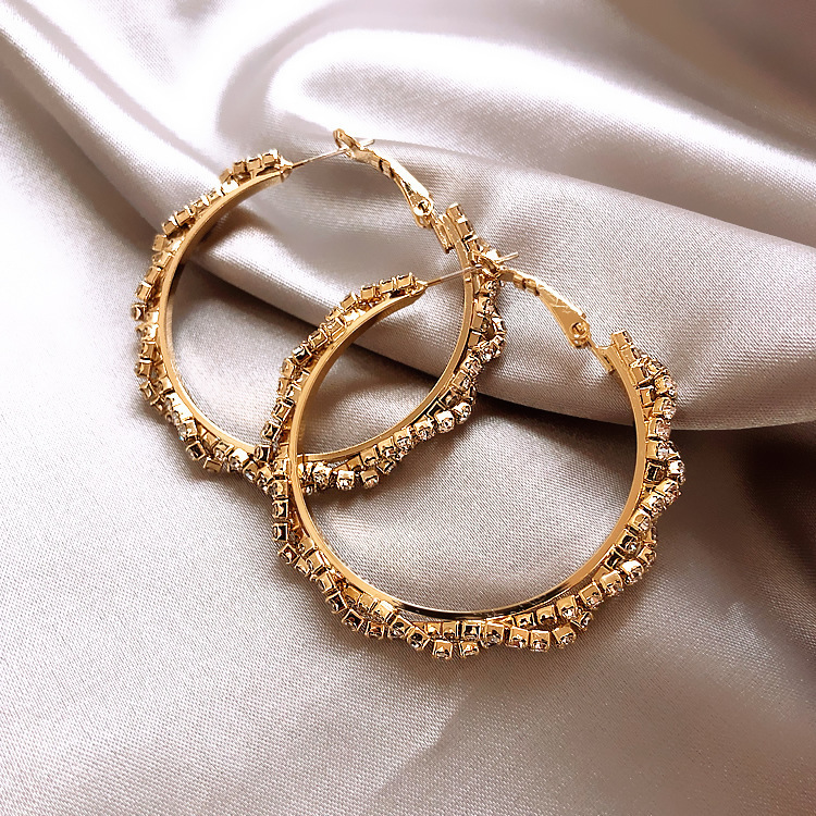 fashion simple geometric big circle twist diamond alloy earrings womenpicture1