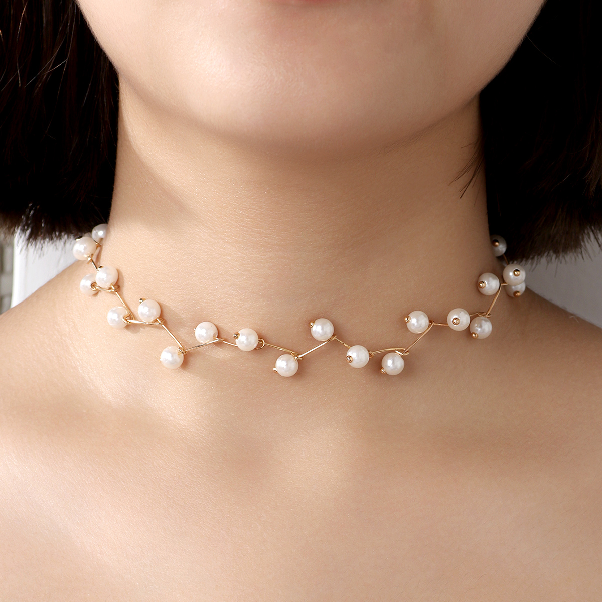 Korean version of fashion temperament pearl collarbone chain choker simple and versatile girl and ch