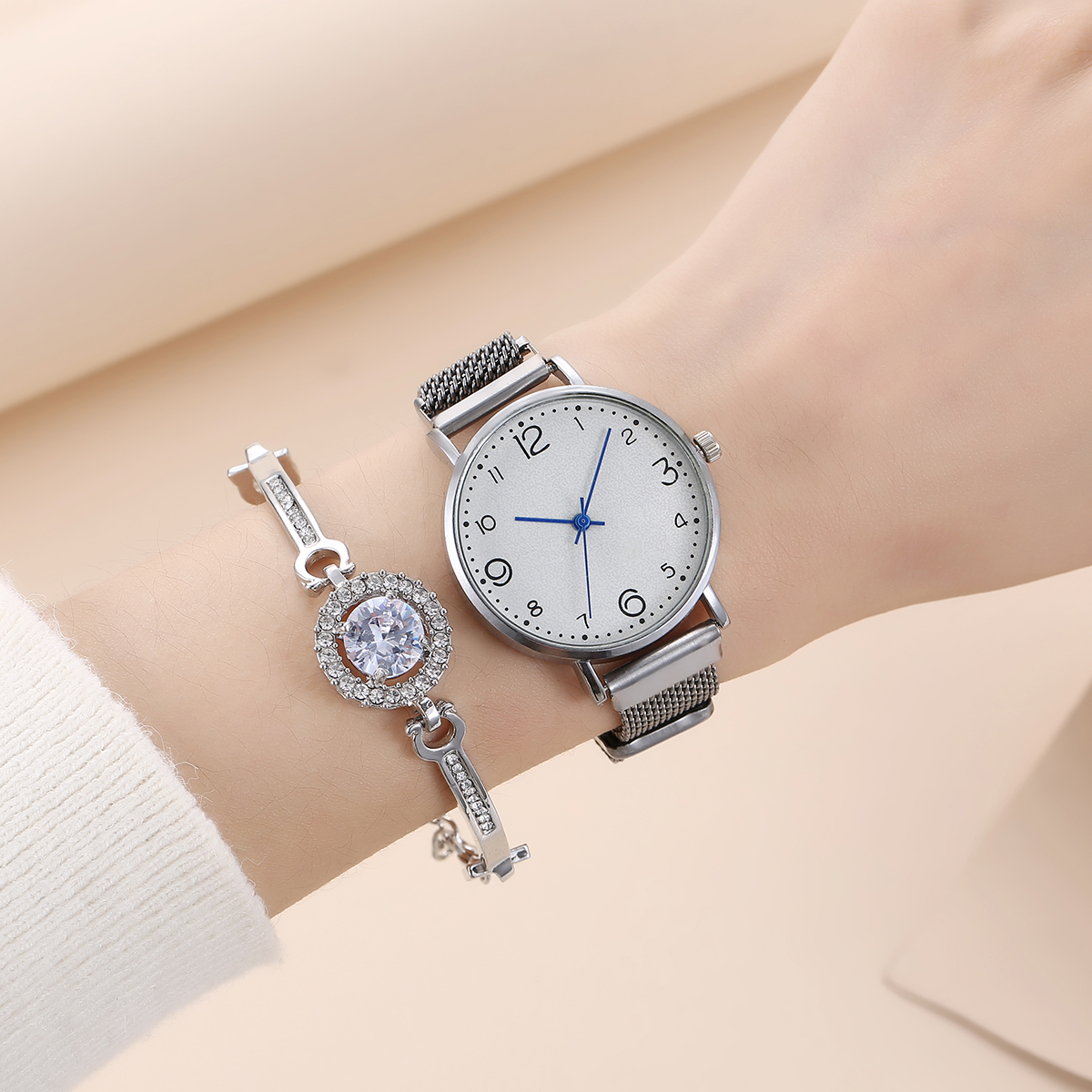 Petite montre  quartz haut de gamme personnalise  la mode simple et  la modepicture4