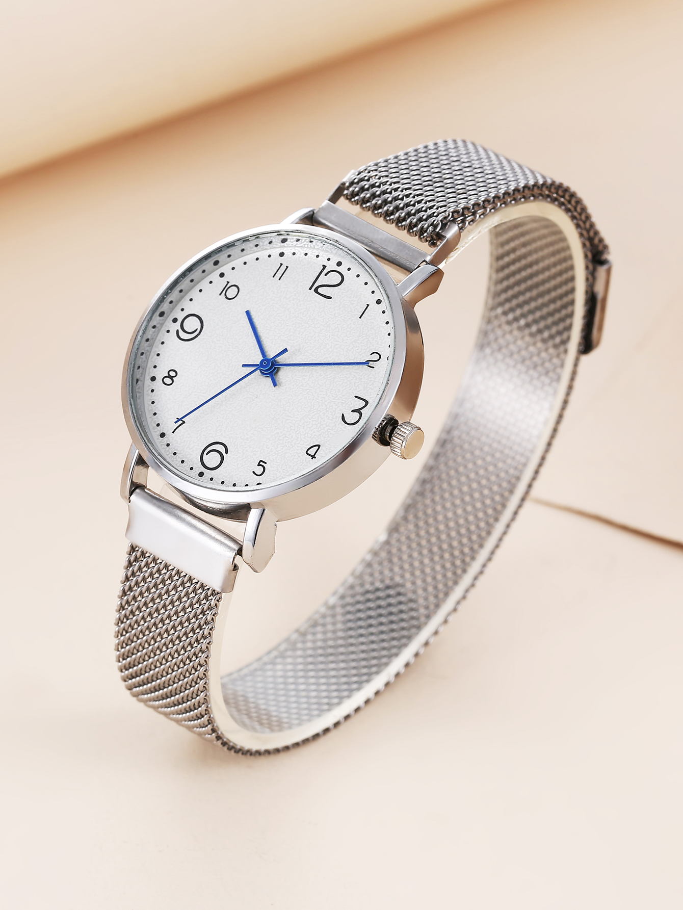 Petite montre  quartz haut de gamme personnalise  la mode simple et  la modepicture5