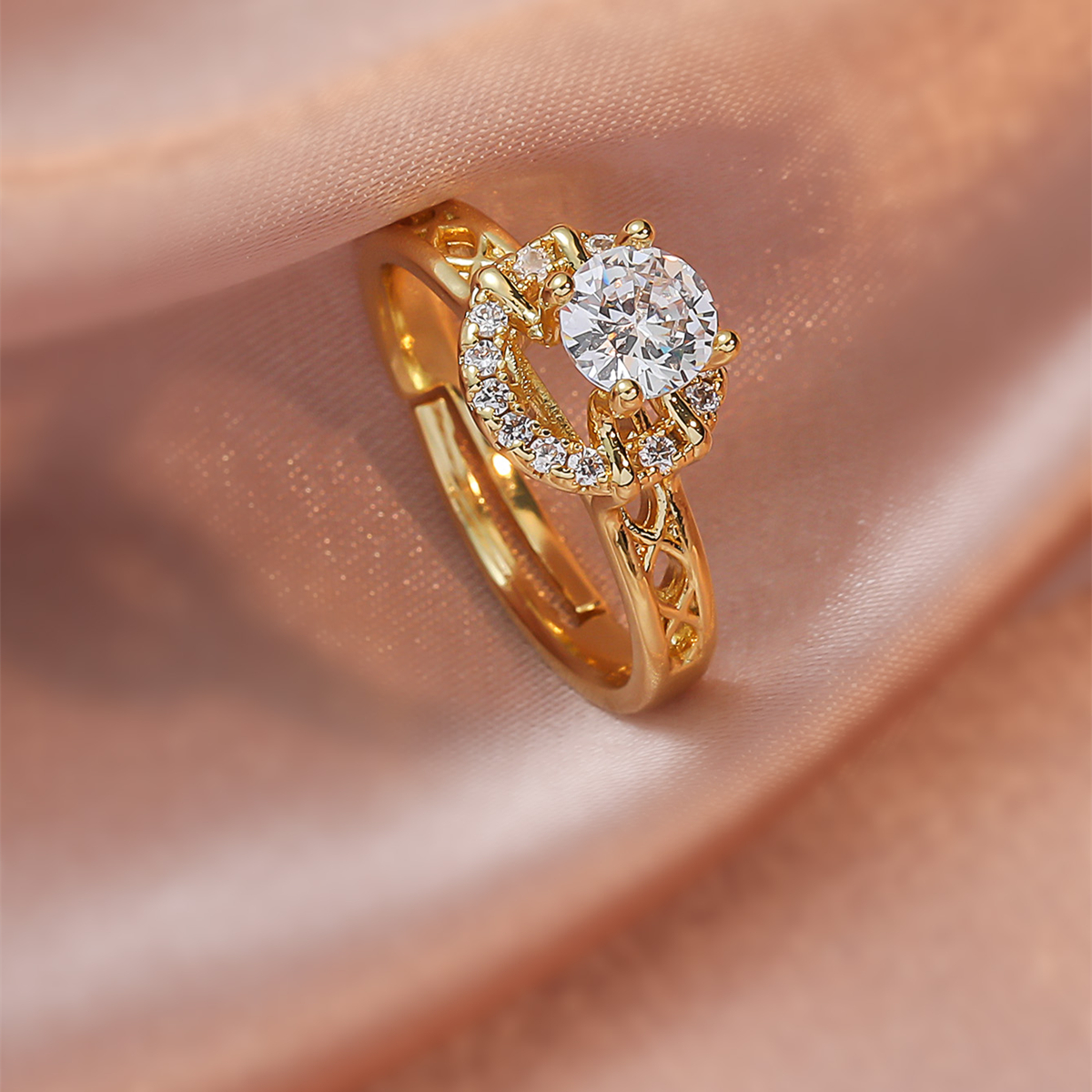 European and American classic fashion wedding ring vintage diamond zircon hollow round ringpicture1