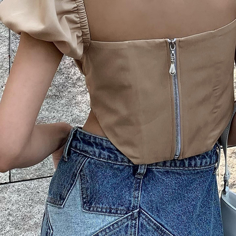 Camiseta de manga corta con cremallera y espalda descubierta informal con costuras a la moda para mujerpicture8